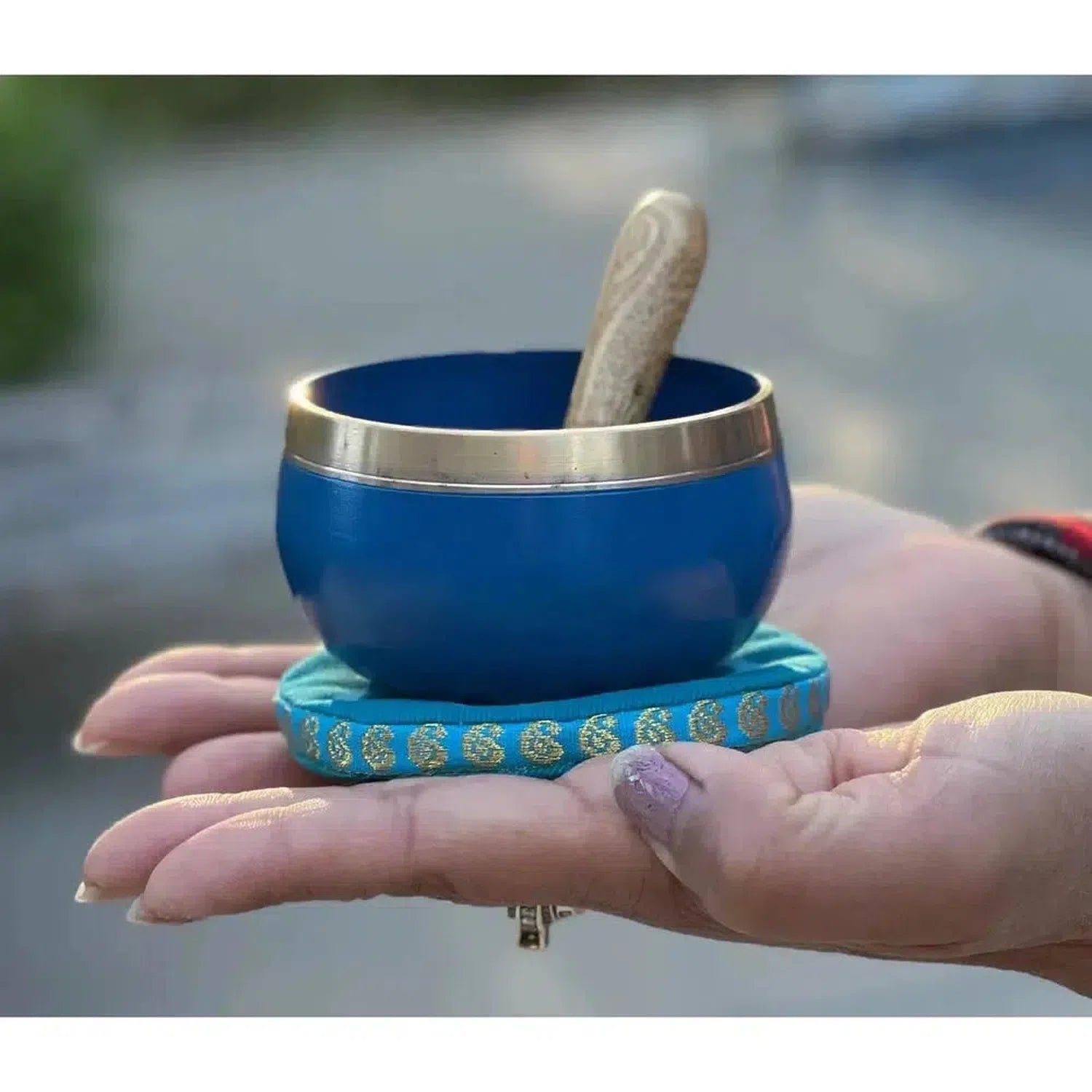 Throat Chakra Singing Bowl Set | Communication & Creativity - Throat Chakra (Vishuddha) Singing Bowl for communication, creativity, and inner calm. Ideal for sound therapy, meditation, and holistic healing. Buy Now at Sacred Remedy